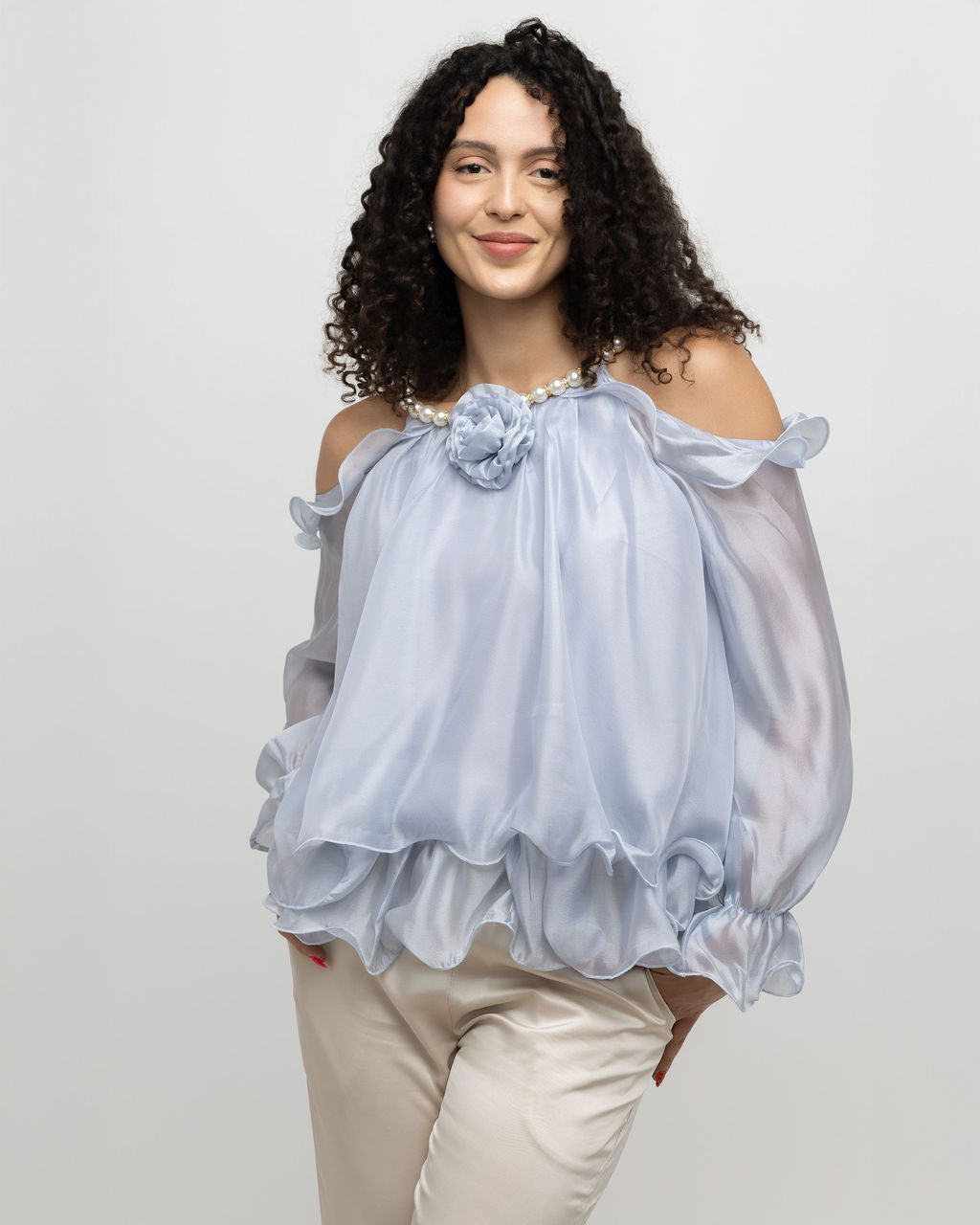 Off-Shoulder Pearl Accent Organza Ruffle Blouse - Soleil et étoiles