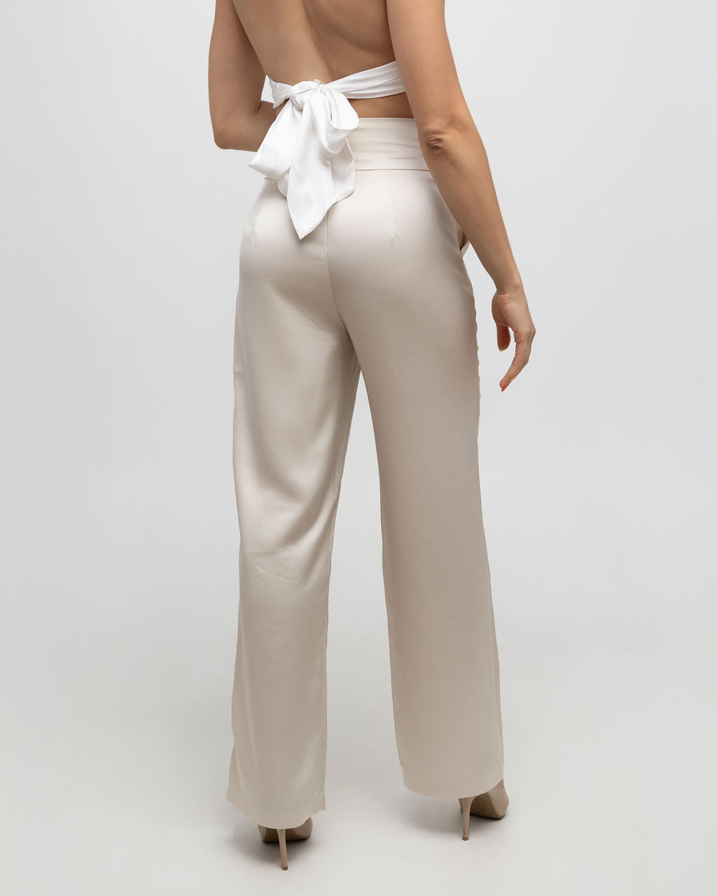 Satin Wide-Leg Pants with Metal-Accent Belt - Soleil et étoiles