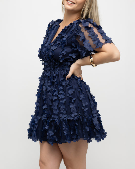 Floral Applique V-Neck Smocked Waist Mini Dress - Soleil et étoiles