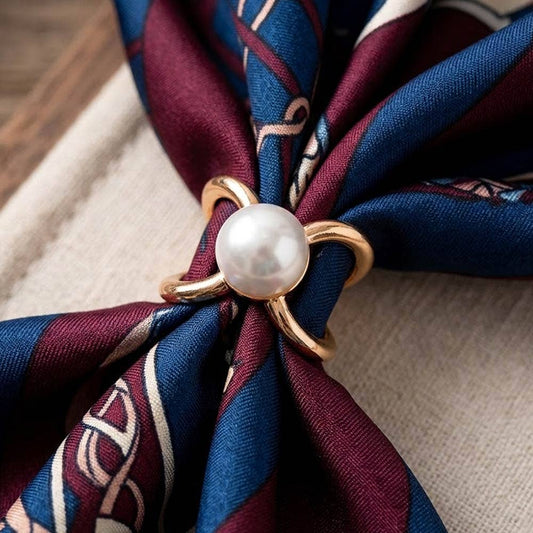 14K Gold Dipped Pearl Accent Cross Scarf Ring - Soleil et étoiles