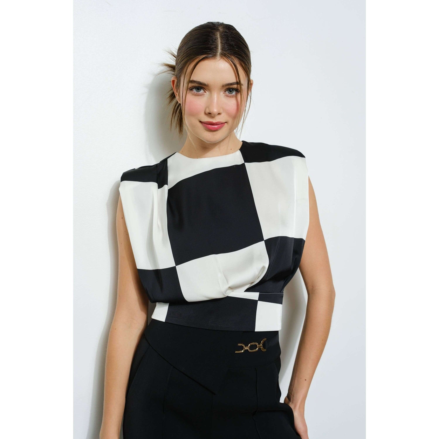 Sleeveless Satin Checkered Back-Tie Crop Top - Soleil et étoiles
