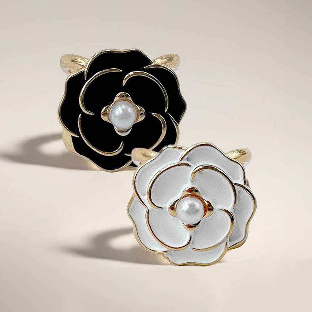 14K Gold Dipped Pearl Center Enamel Flower Scarf Ring - Soleil et étoiles