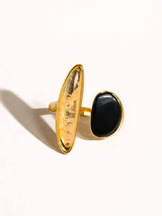 18K Gold Vintage Black Agate Ring