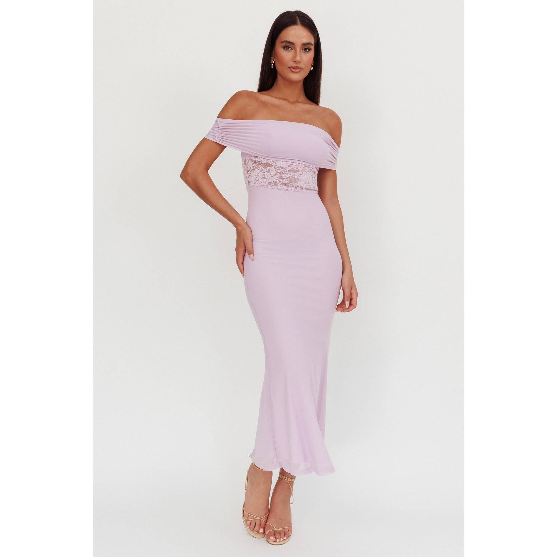 OFF SHOULDER LACE MAXI DRESS / BR0209D - Soleil et étoiles