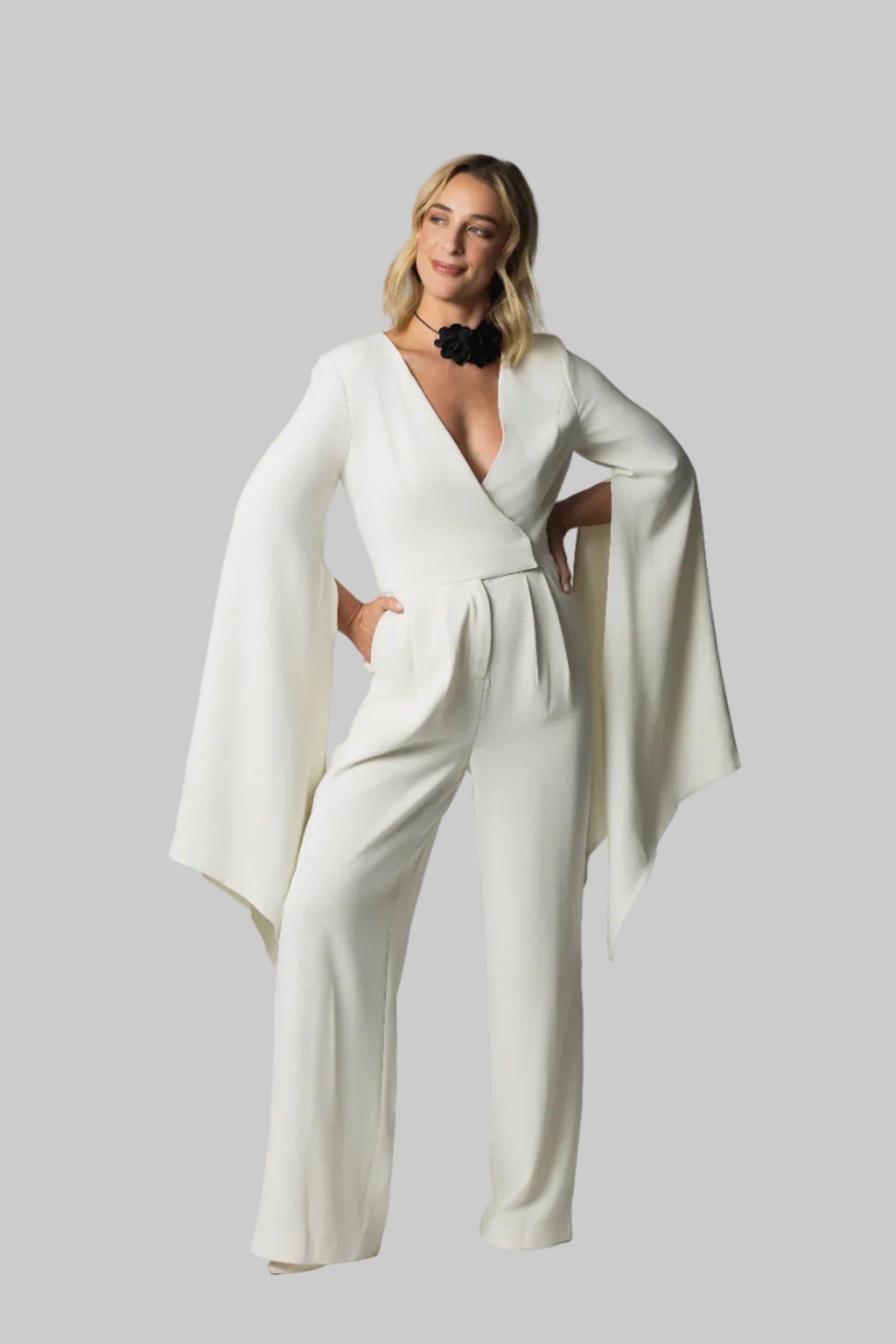 Fly-Away Open-Sleeve V-Neck Wide-Leg Jumpsuit – Ivory - Soleil et étoiles