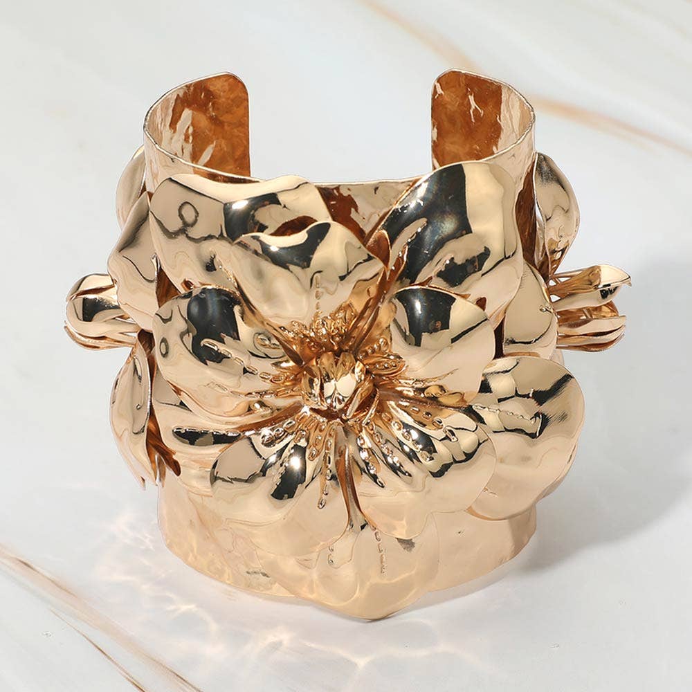 Wide Bold Floral Statement Cuff Bracelet - Soleil et étoiles