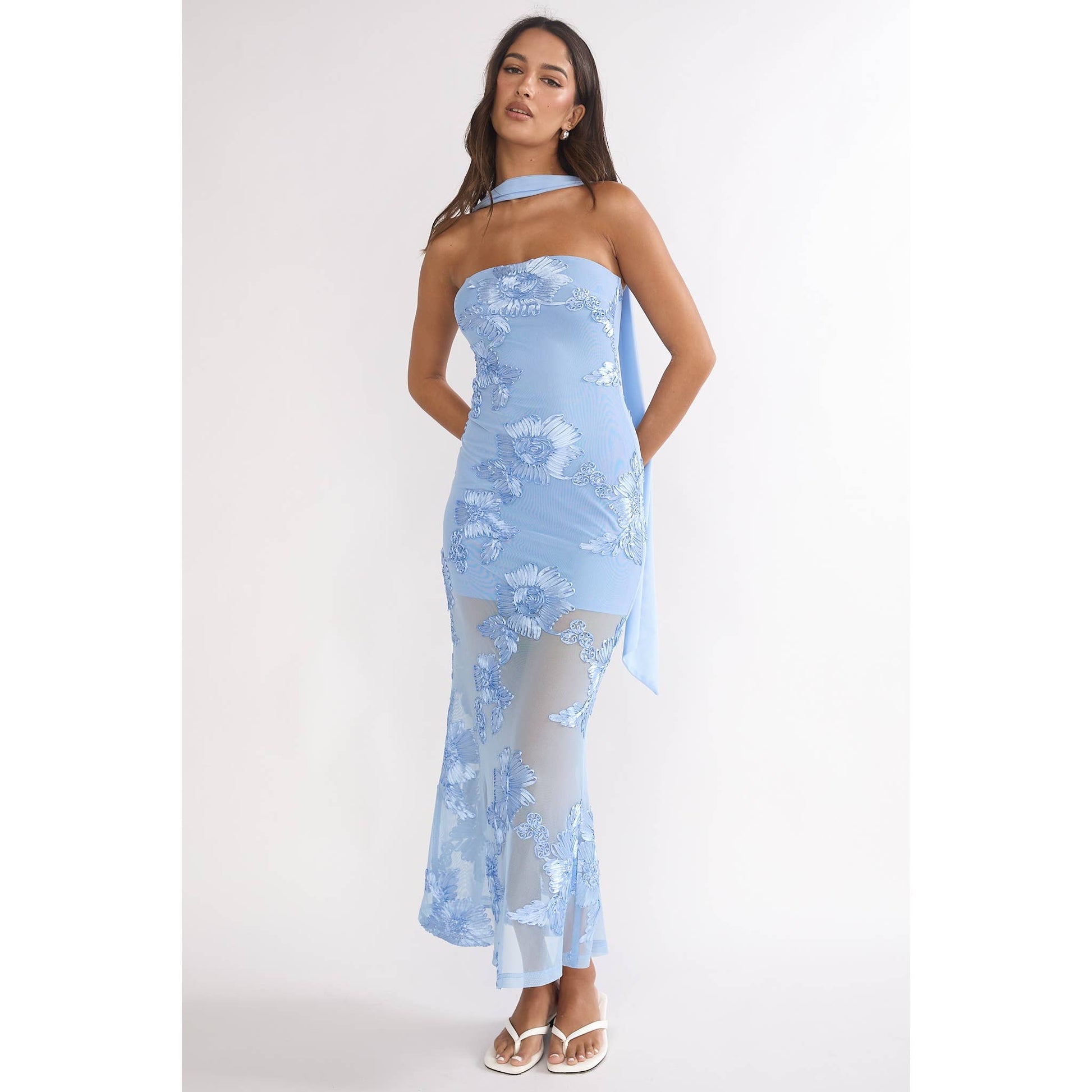 FLORAL EMBROIDERED MAXI DRESS - Soleil et étoiles